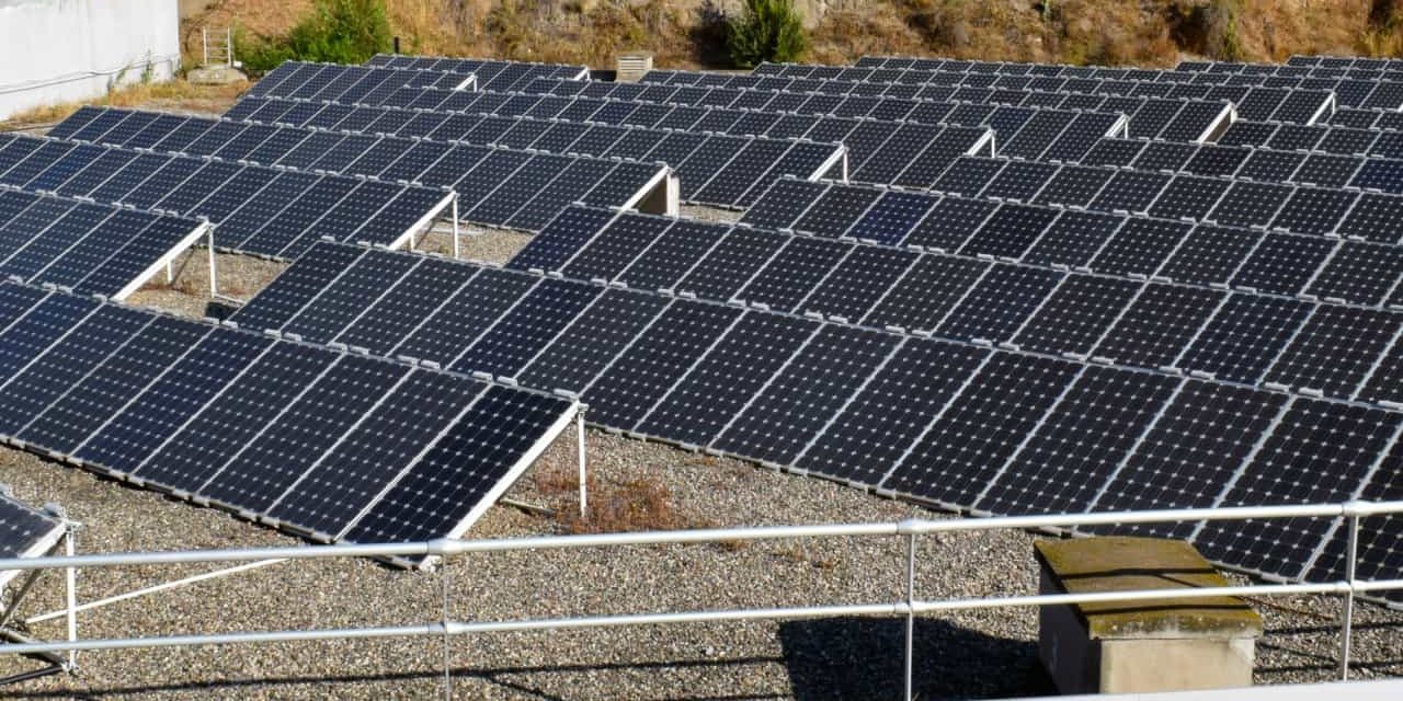 https://luznaturalautoconsumo.es/wp-content/uploads/2021/09/Los-diferentes-tipos-de-placas-fotovoltaicas-que-quizás-desconocías-1-1280x640.jpg