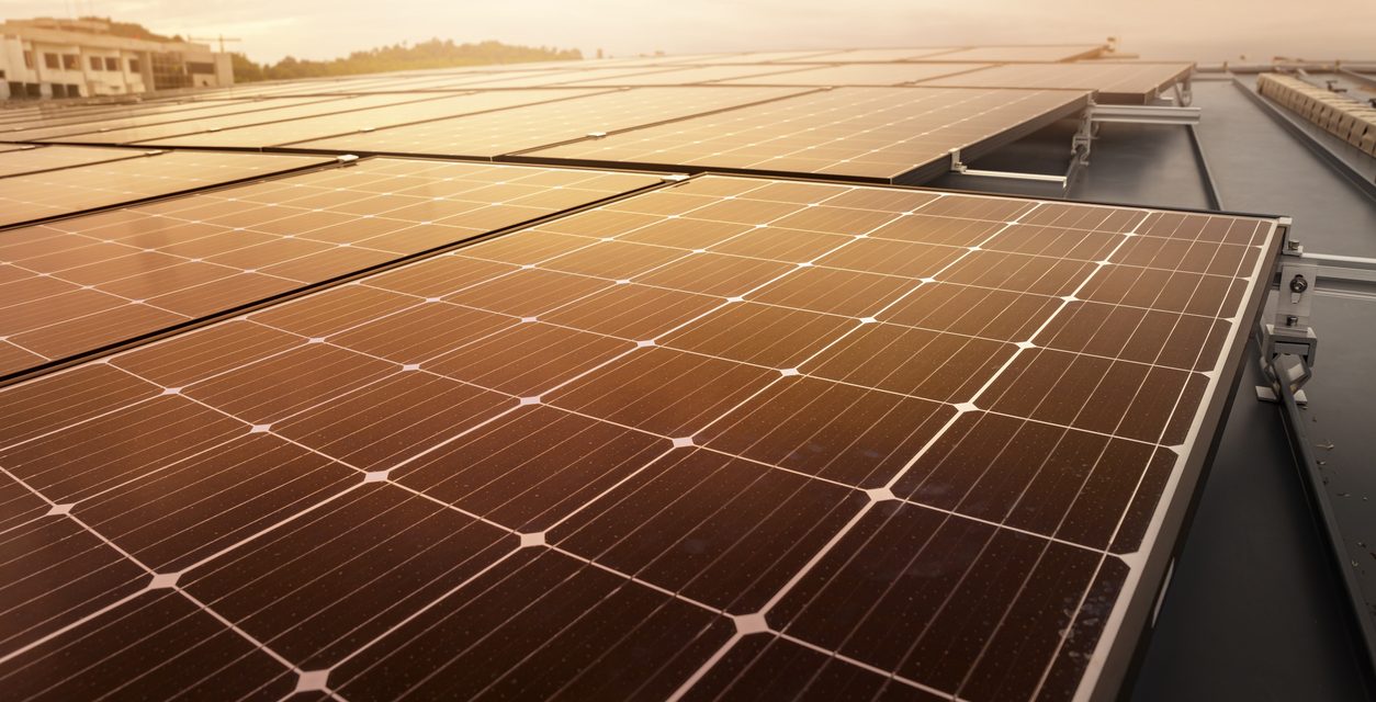 https://luznaturalautoconsumo.es/wp-content/uploads/2021/11/energía-solar-sol-energía-1254x640.jpg